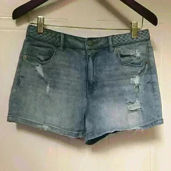 Bethany Mota Shorts Distressed Braided High Waisted Shorty - Picture 8 of 9